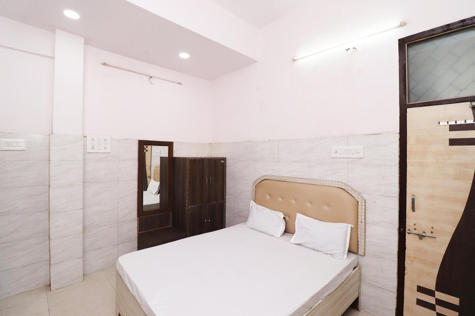 Hotel Kshama Джабалпур Екстериор снимка